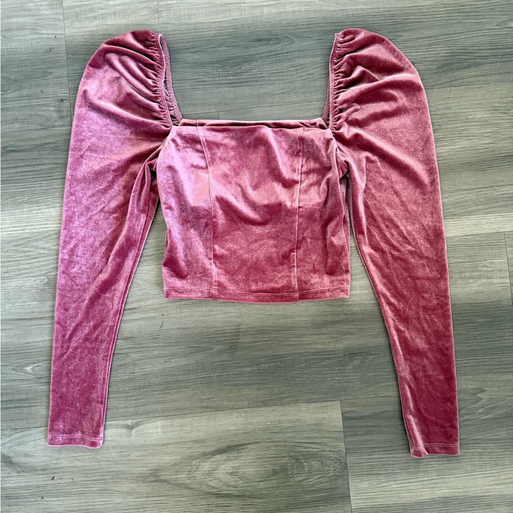 Forever 21 Velvet Puff Sleeve Top in Mauve